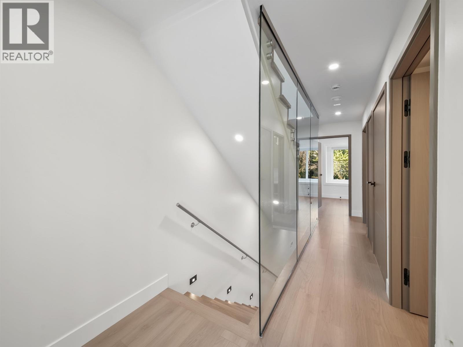 104 914 ROCHESTER AVENUE, Coquitlam