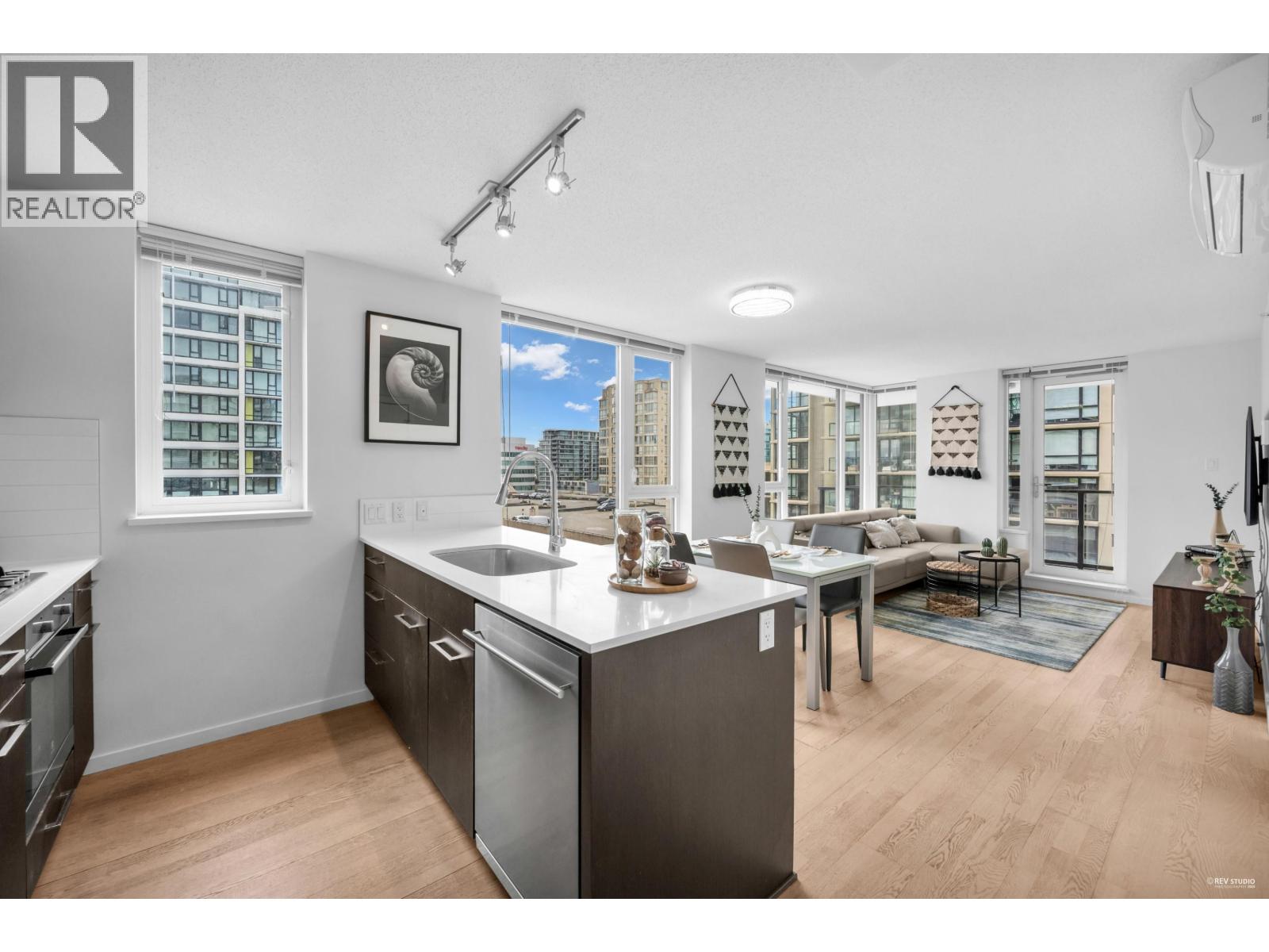 #1012-7733 FIRBRIDGE Way, Richmond