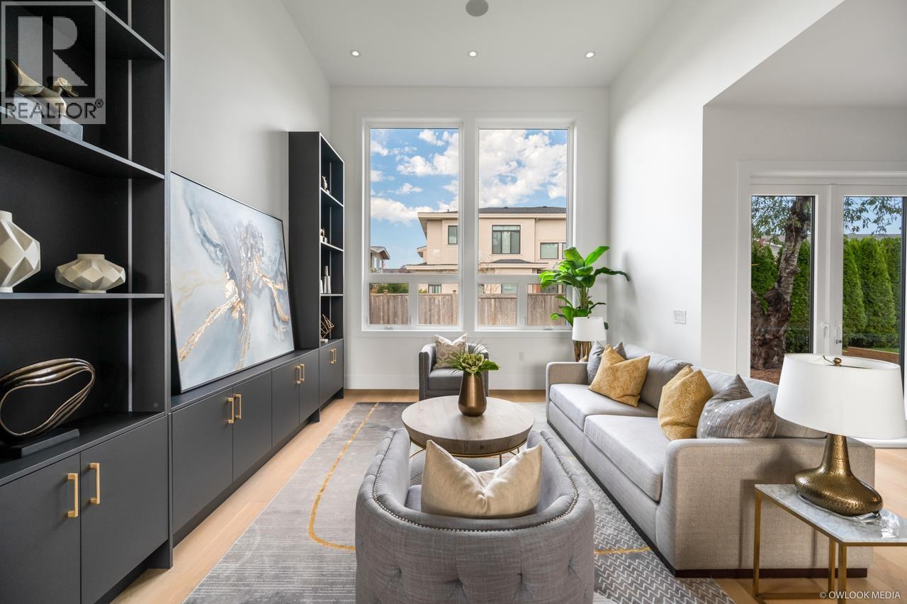 10791 ASHCROFT Avenue, Richmond