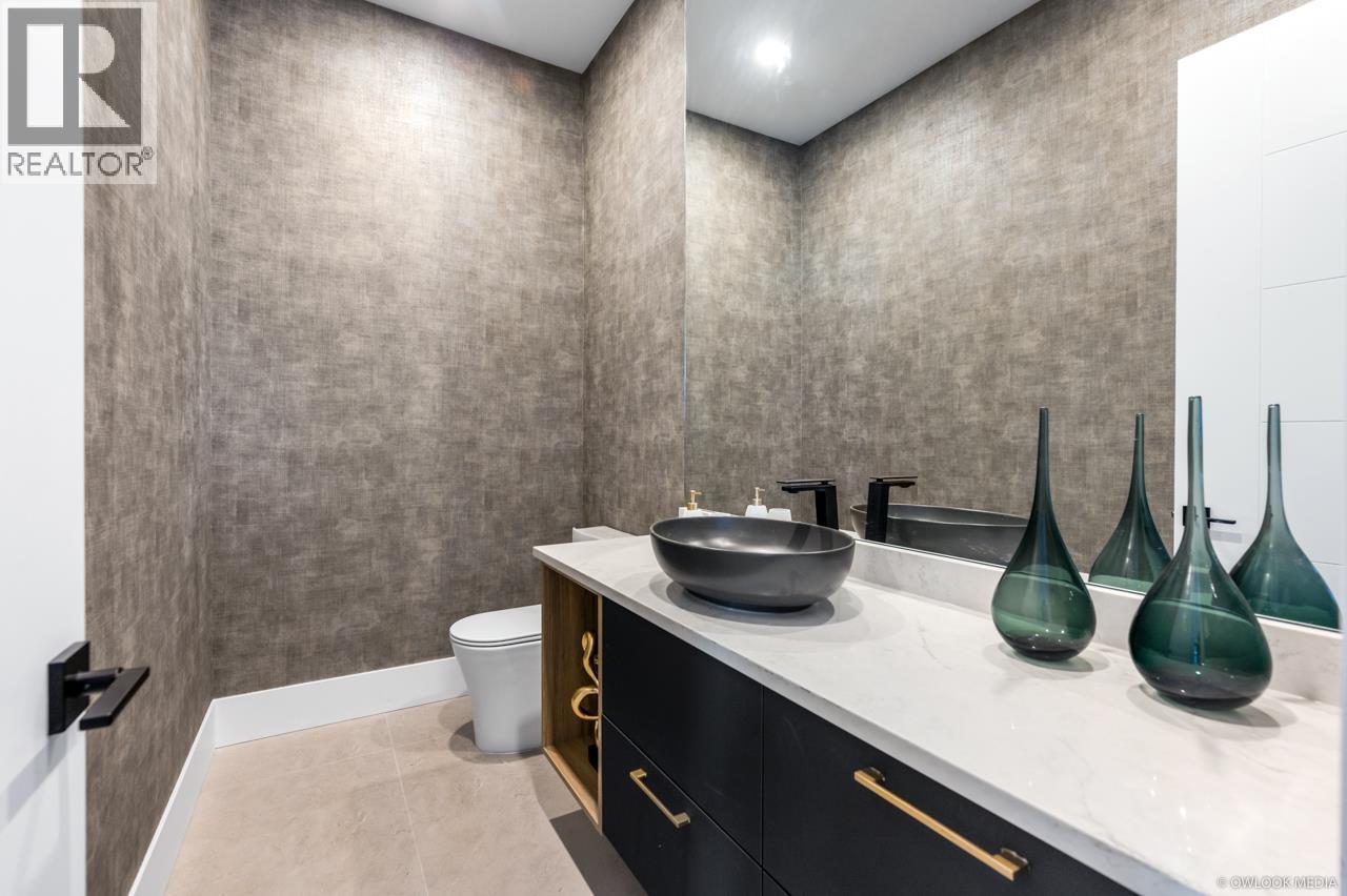 10791 ASHCROFT Avenue, Richmond