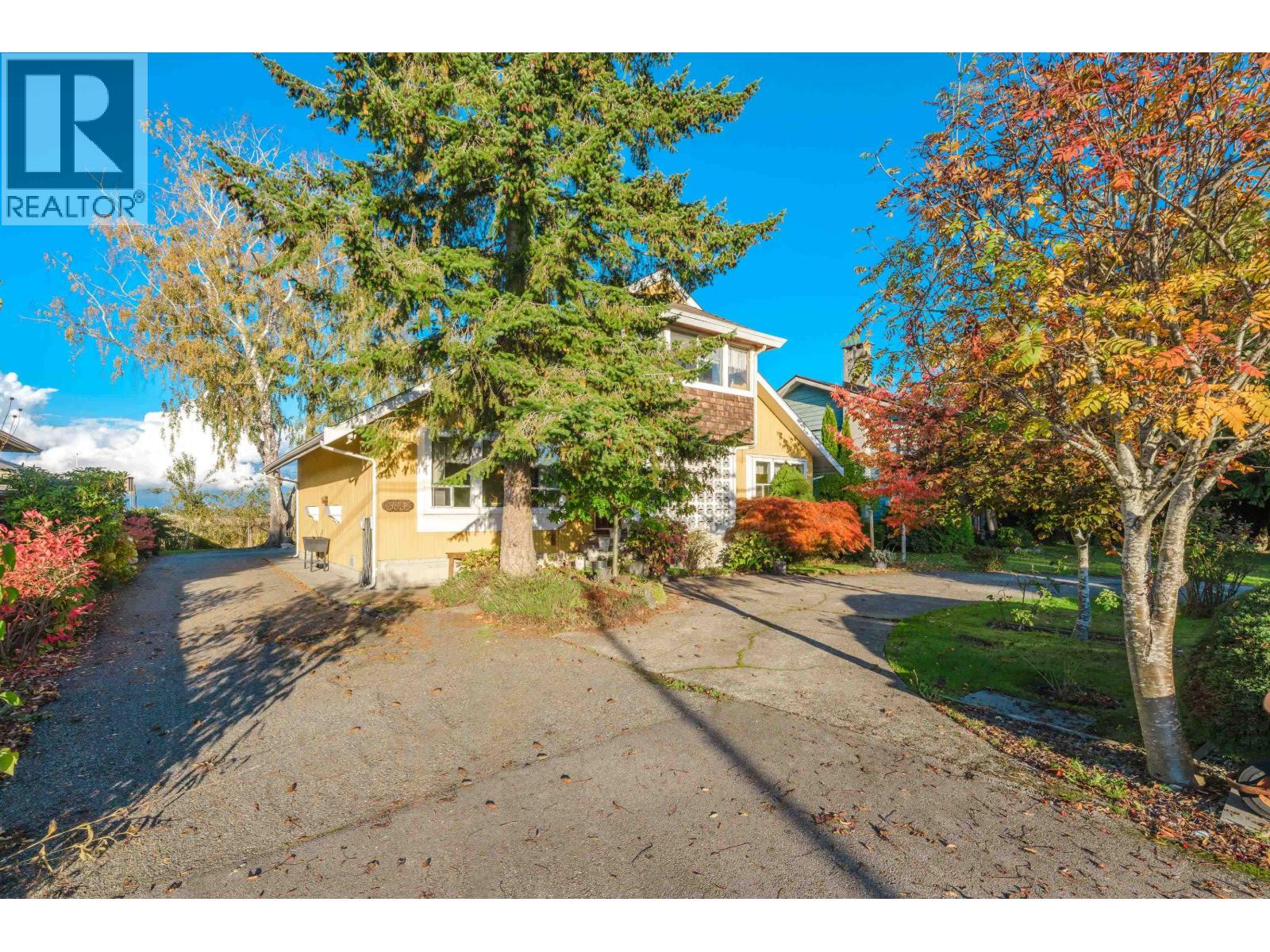 5855 CRESCENT Drive, Delta