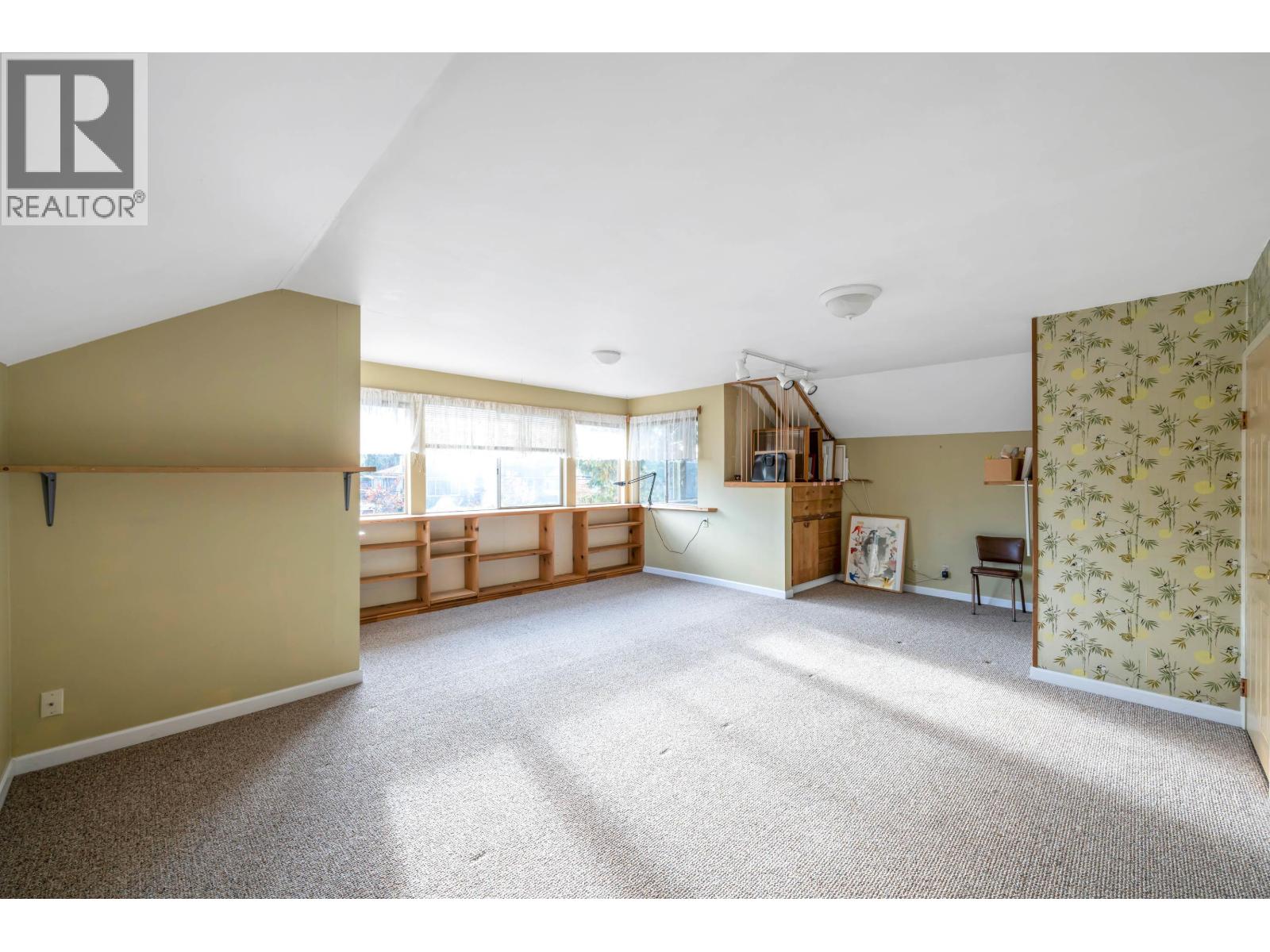 5855 CRESCENT Drive, Delta