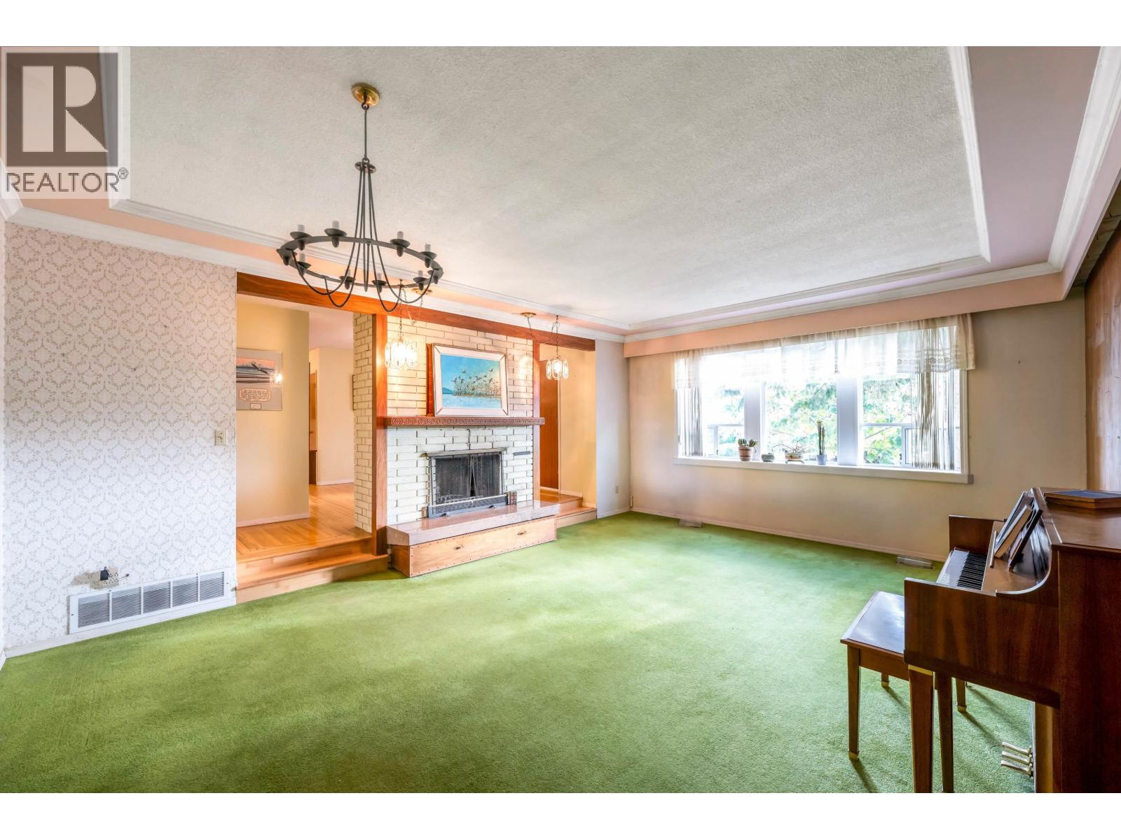 5855 CRESCENT Drive, Delta