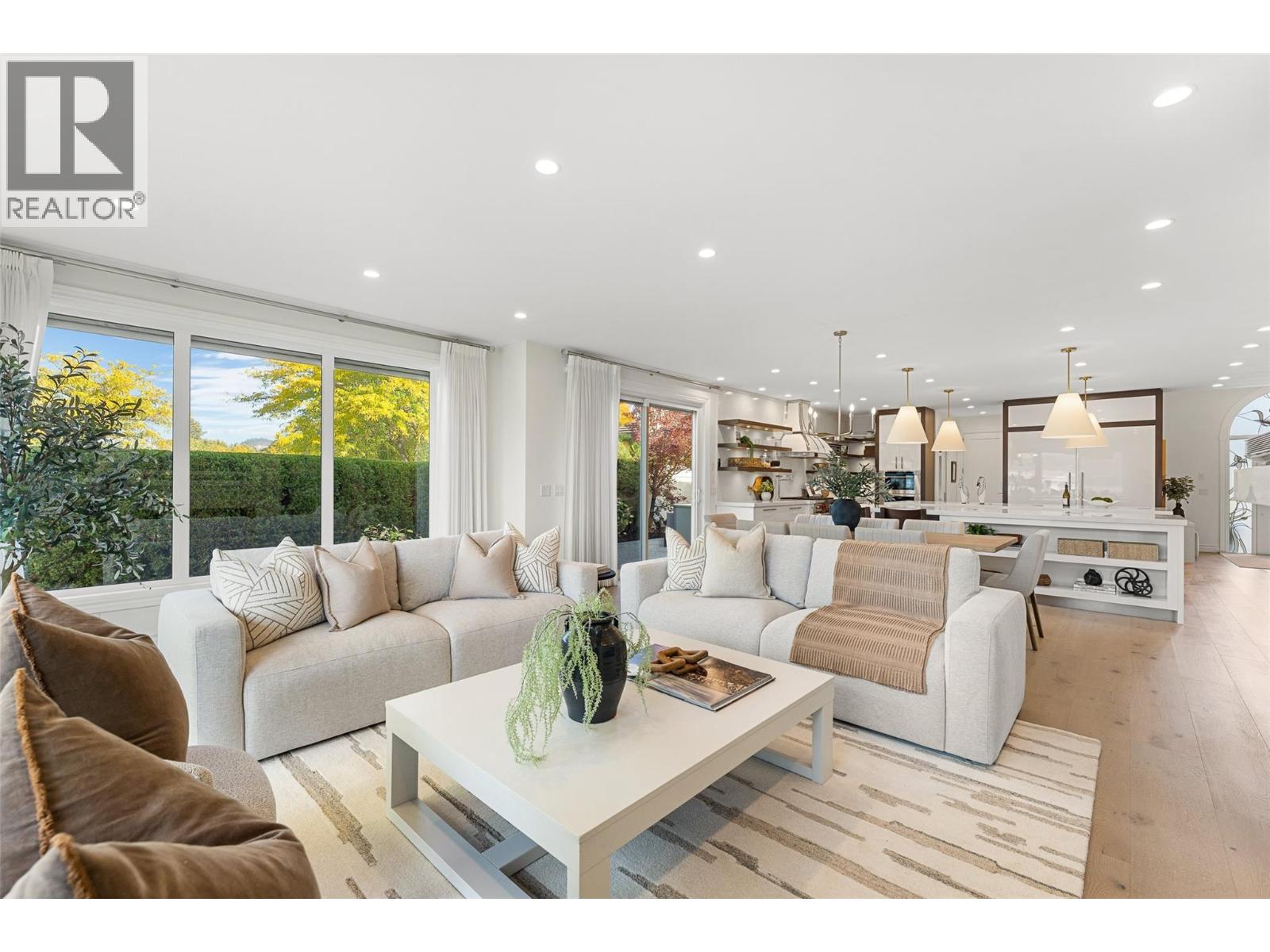 9 2368 Abbott Street, Kelowna