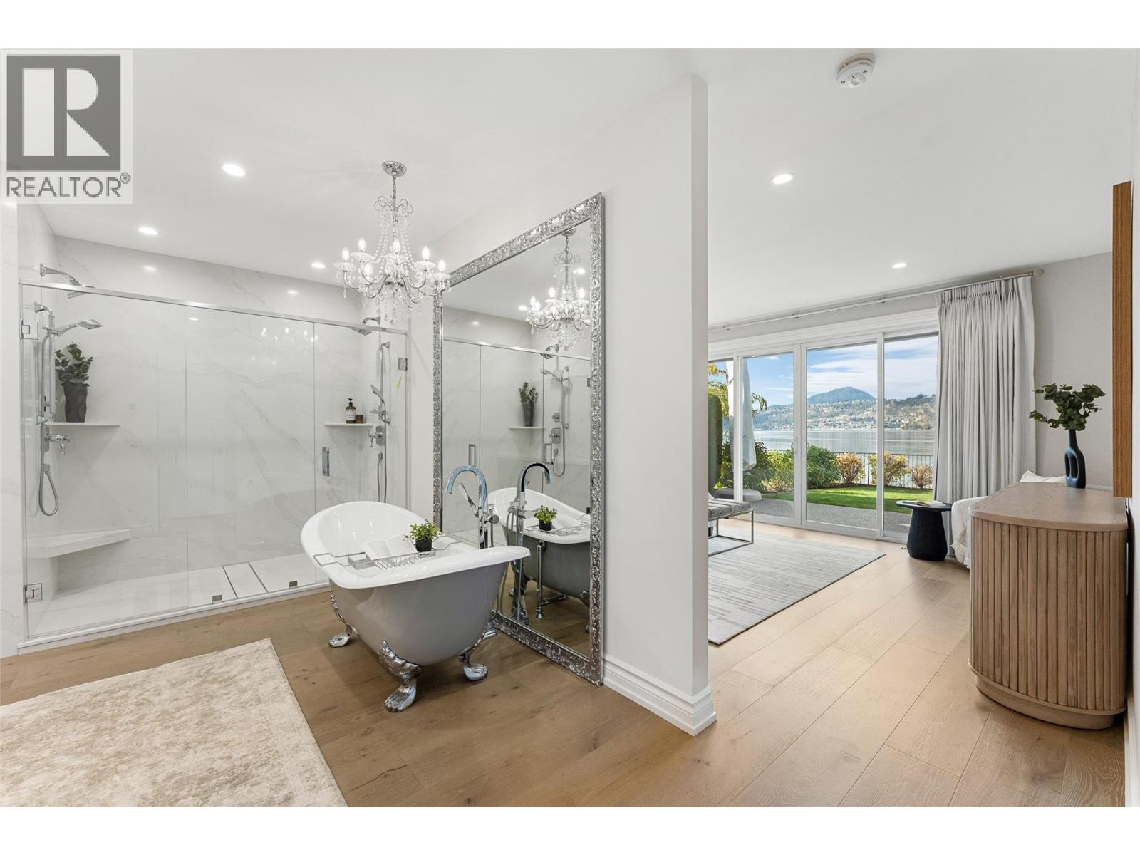 9 2368 Abbott Street, Kelowna