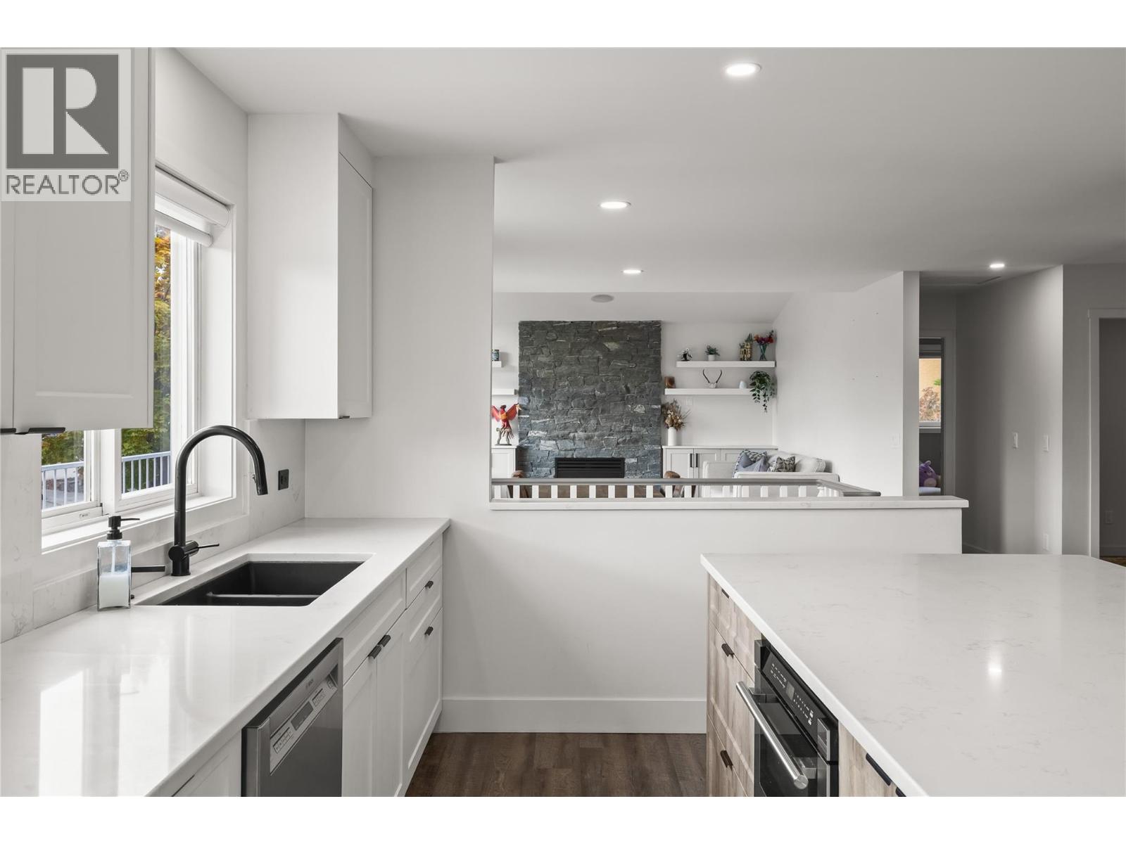  2336 Shannon Woods Drive, West Kelowna