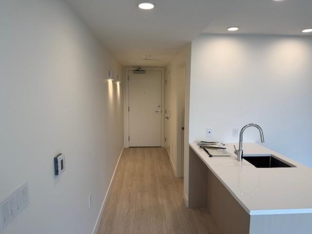 703 13675 107A AVENUE - photo 2