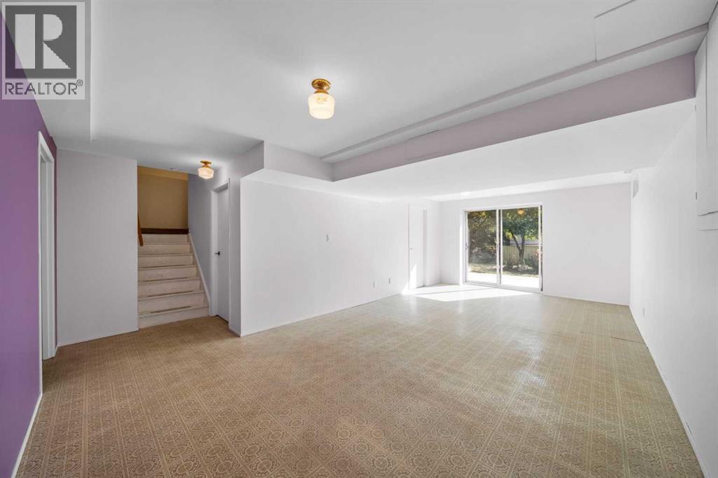 Single Family House for Sale in  Strathlorne Crescent SW Strathcona Park Calgary 