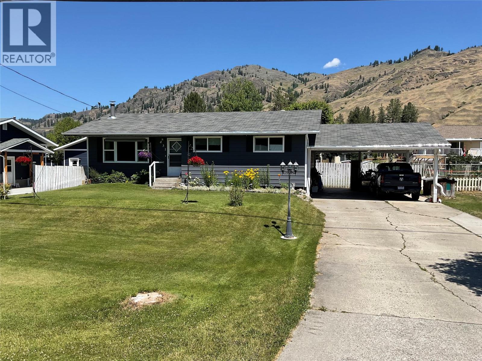 431 Hartland Avenue, Midway