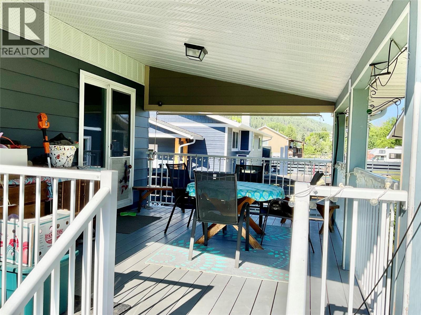 431 Hartland Avenue, Midway