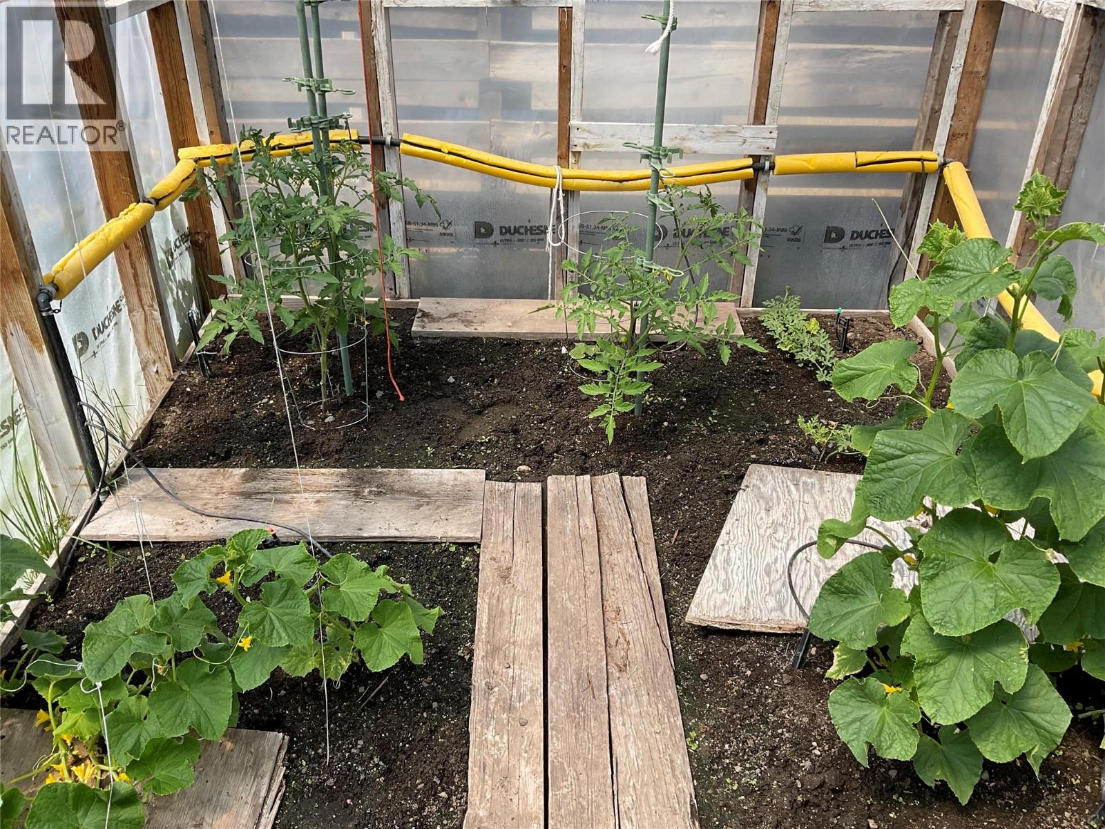 431 Hartland Avenue, Midway