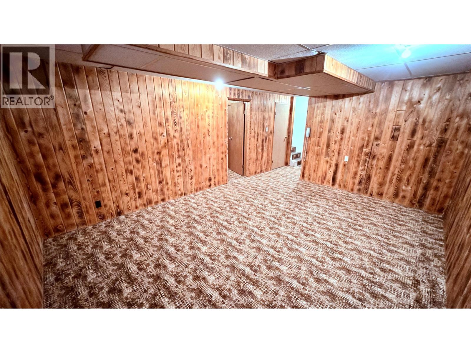 431 Hartland Avenue, Midway