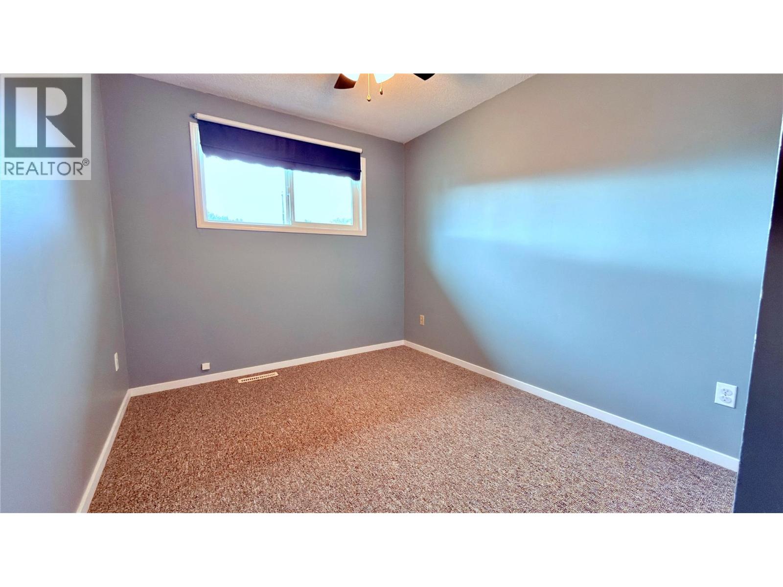 431 Hartland Avenue, Midway