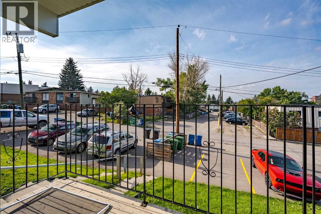 Multi-family House Bi-level for Sale in  Sabrina Road SW Southwood Calgary 