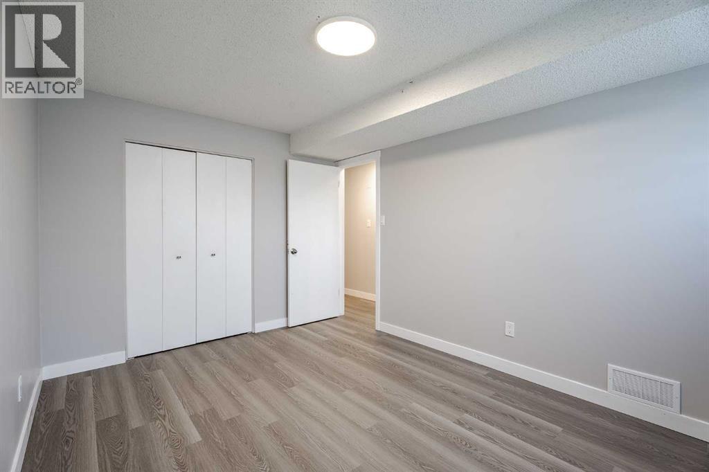 Multi-family House Bi-level for Sale in  Sabrina Road SW Southwood Calgary 