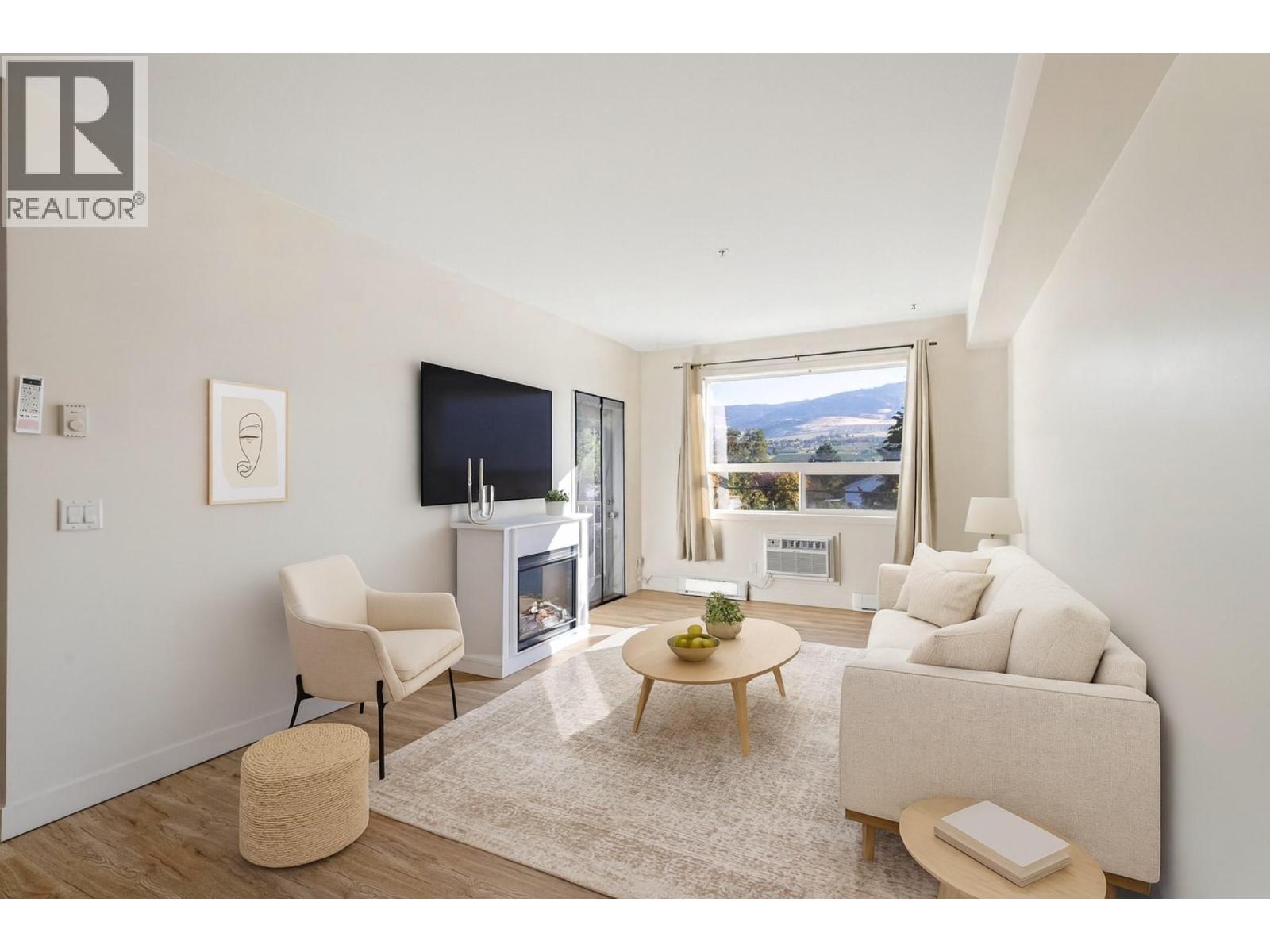 #309-778 Rutland Road North, Kelowna