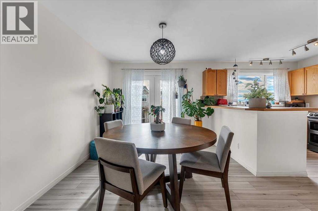 Single Family House for Sale in  Tuscany Ridge Terrace NW Tuscany Calgary 