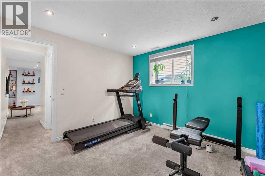 Single Family House for Sale in  Tuscany Ridge Terrace NW Tuscany Calgary 