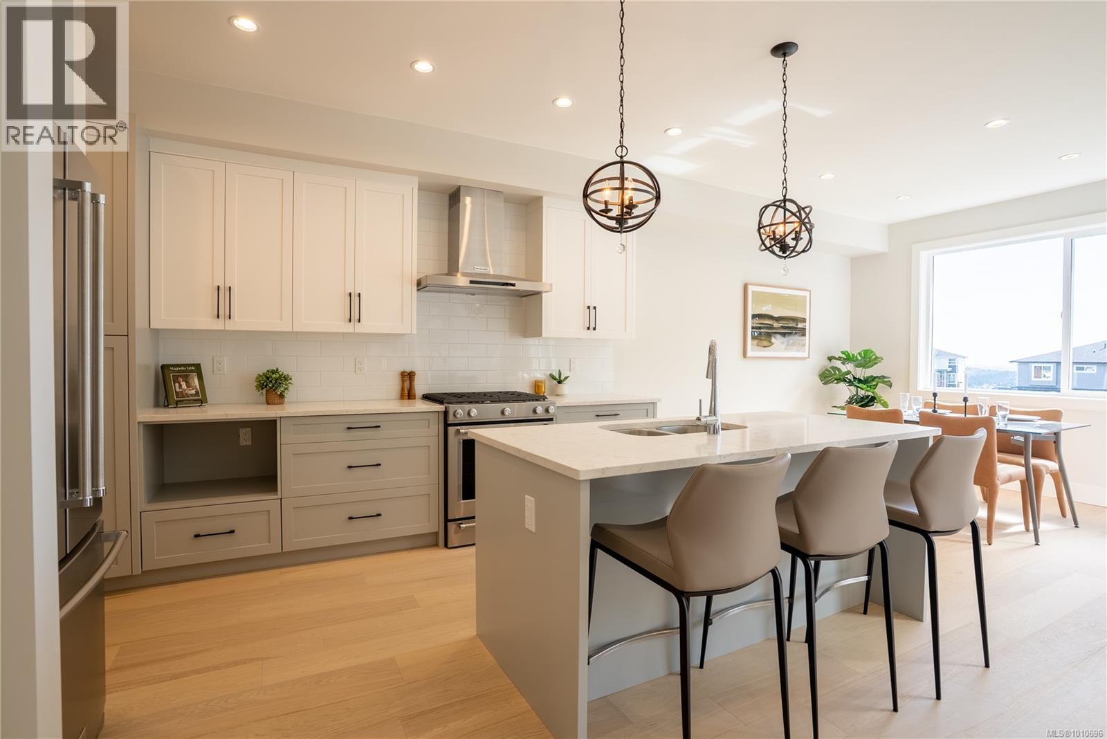  1536 Marble Place, Langford