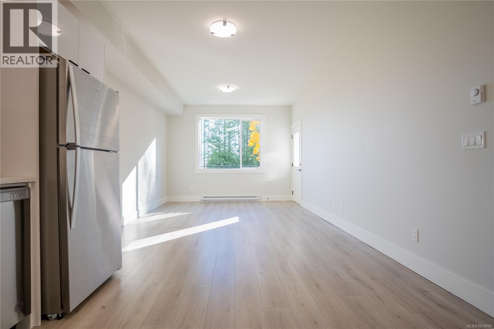  1536 Marble Place, Langford