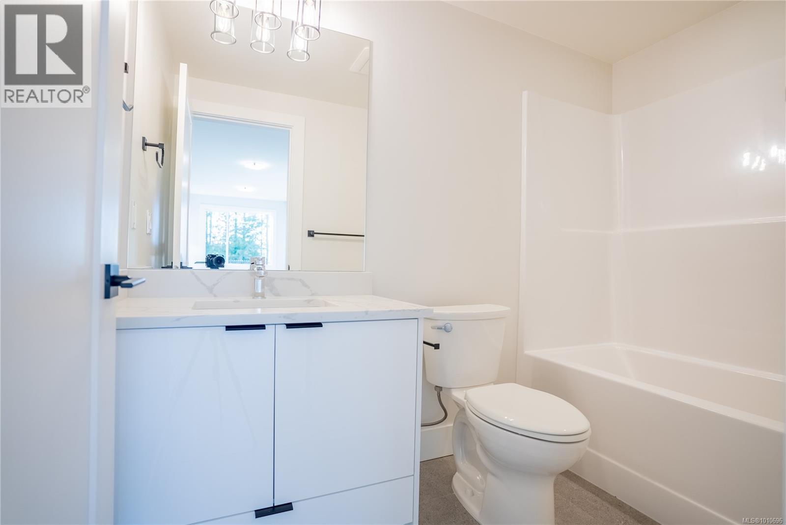  1536 Marble Place, Langford