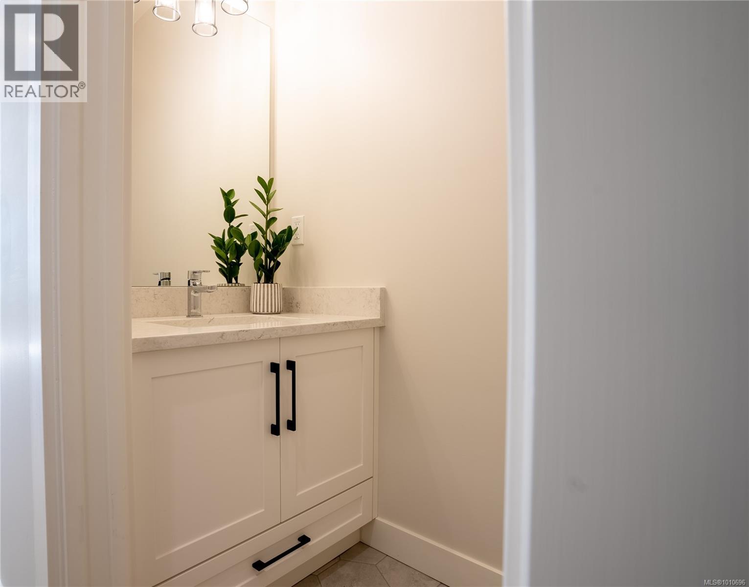  1536 Marble Place, Langford