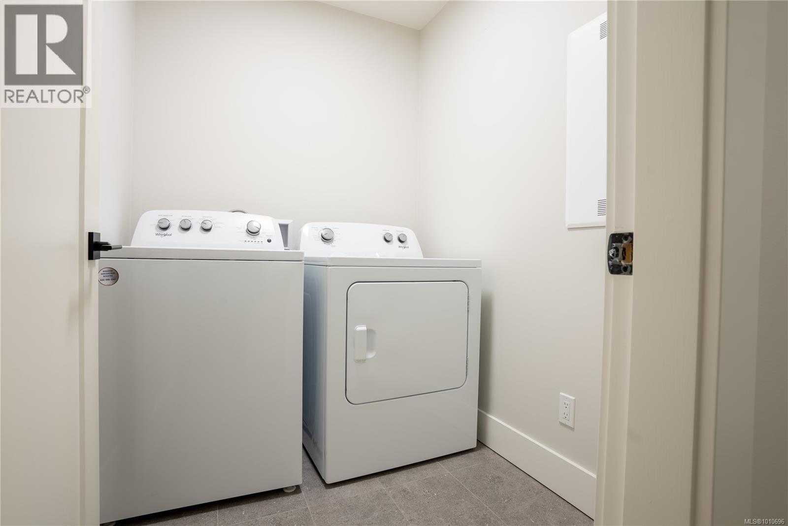  1536 Marble Place, Langford