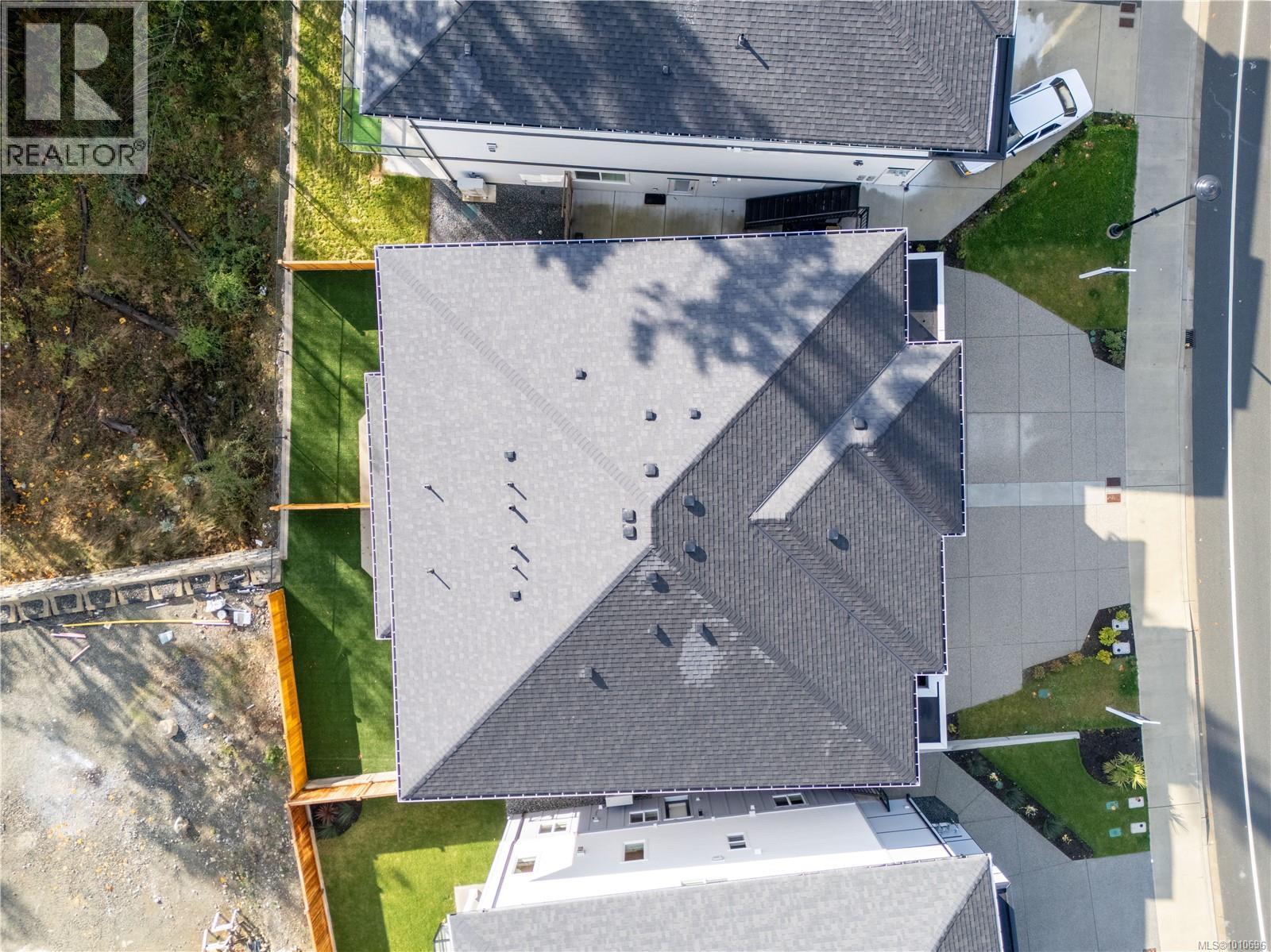  1536 Marble Place, Langford