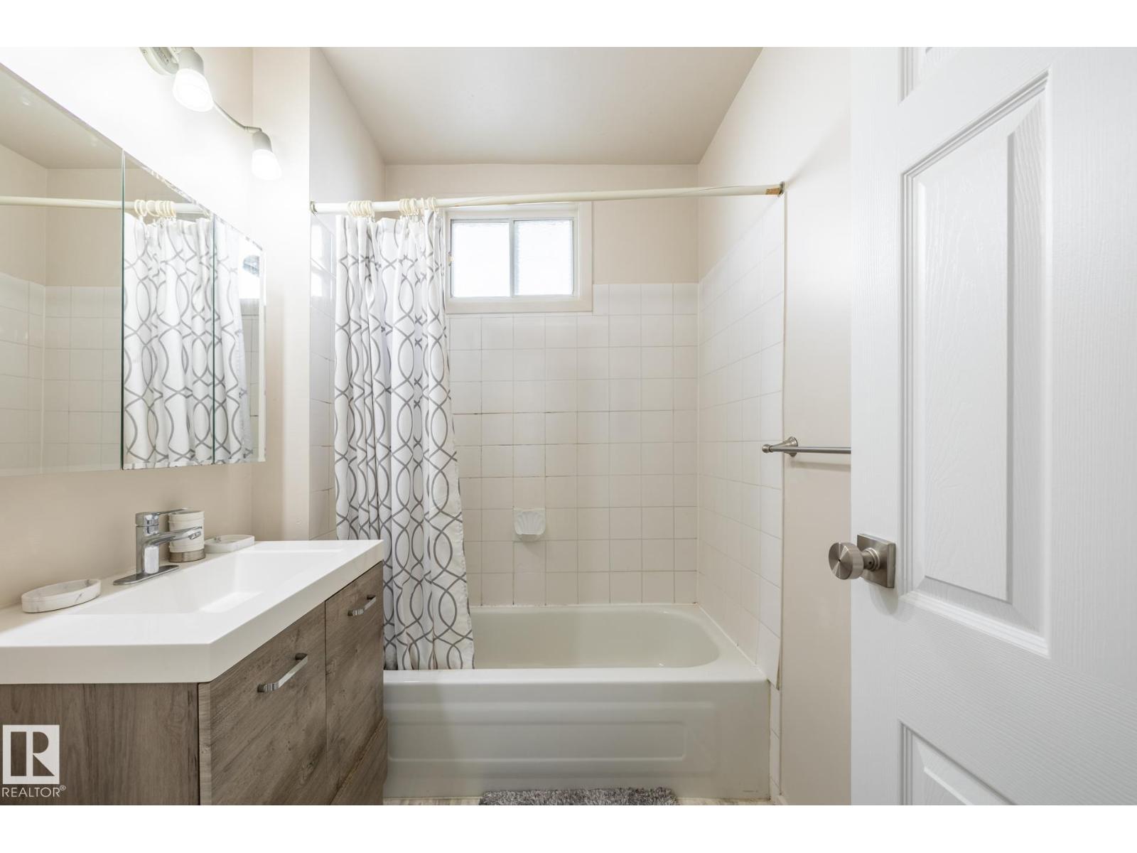 Single Family House Bungalow for Sale in   ST NW Edmonton 