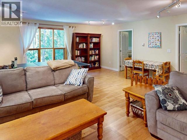 7734 MC AULAY ROAD, Powell River