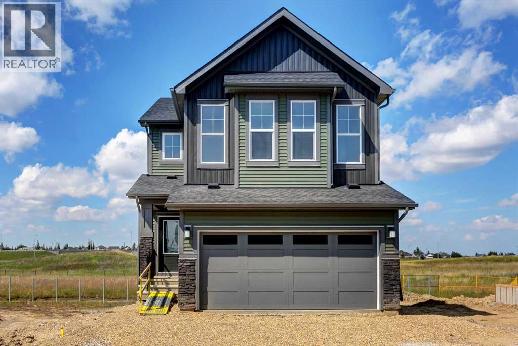 Single Family House for Sale in  Silver Spruce Road SW Silverado Calgary 