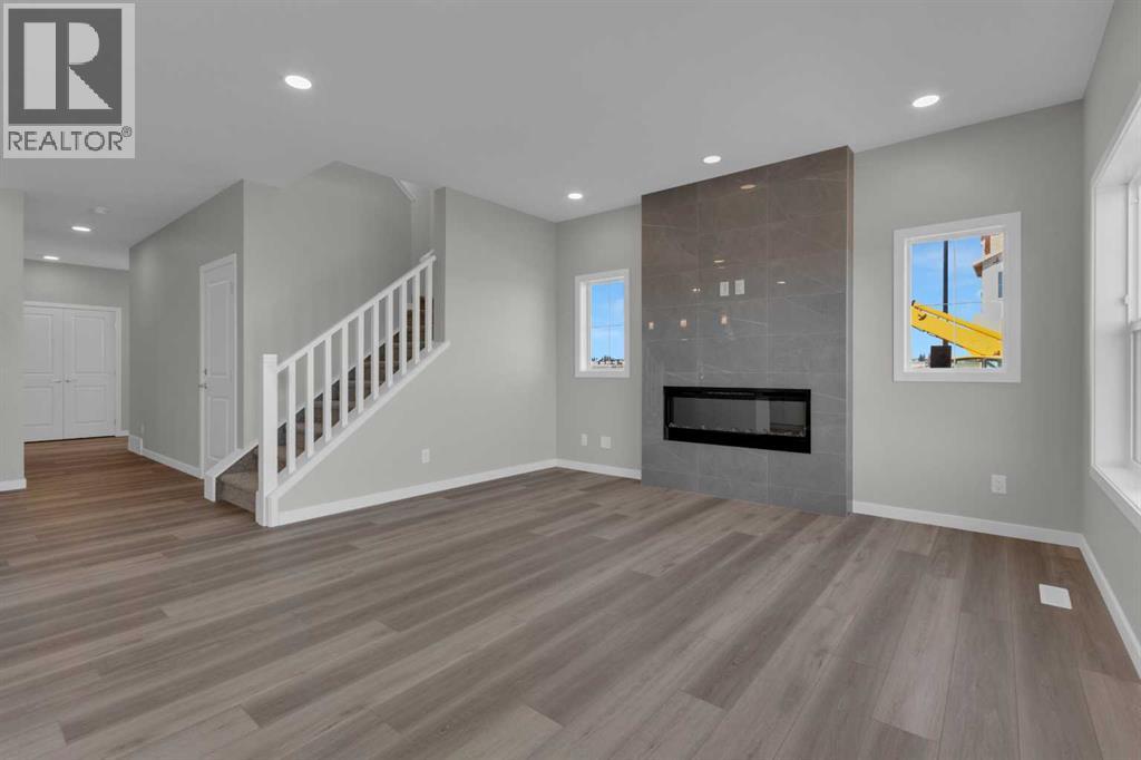 Single Family House for Sale in  Silver Spruce Road SW Silverado Calgary 