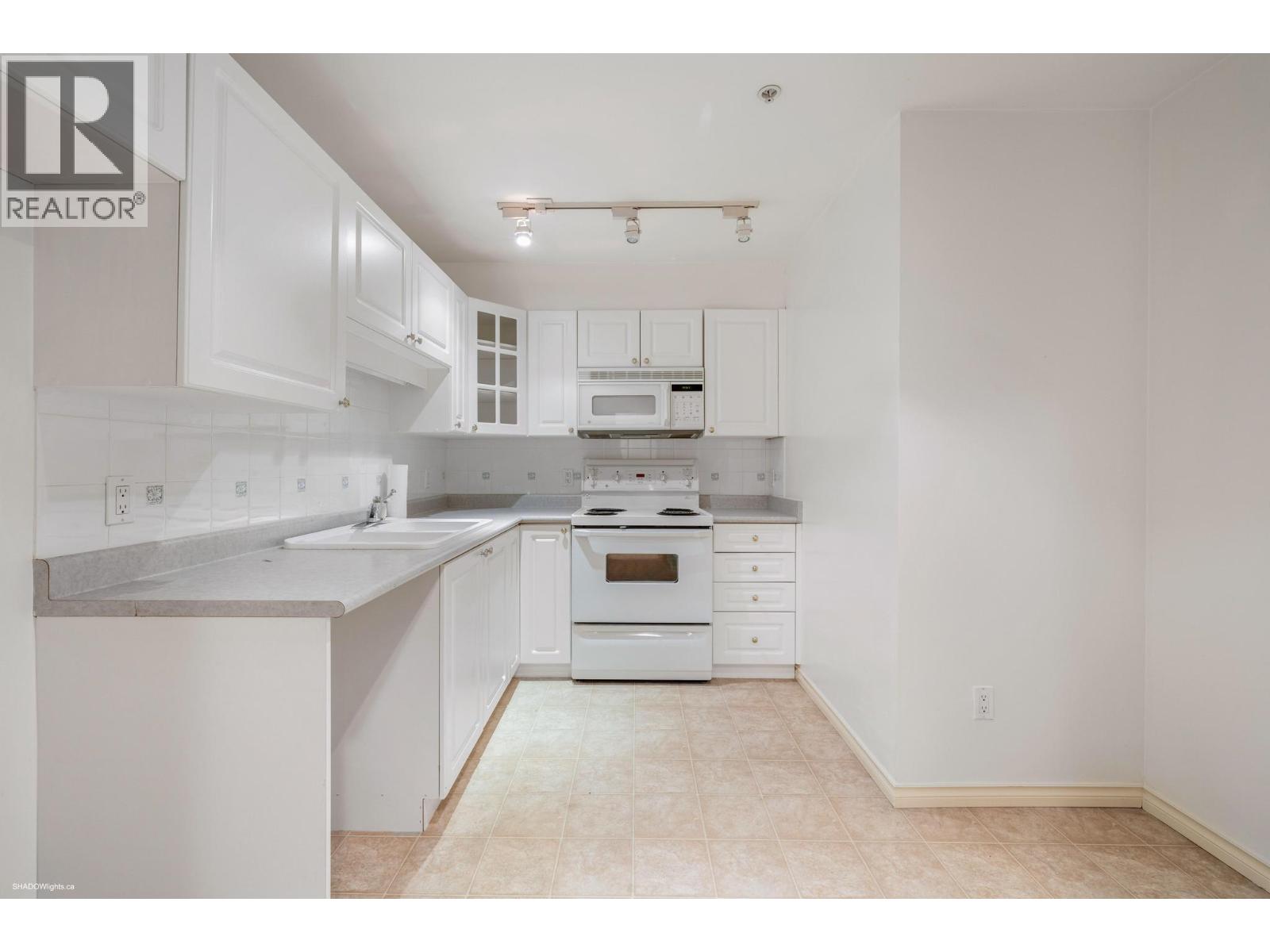 #112-8100 JONES Road, Richmond