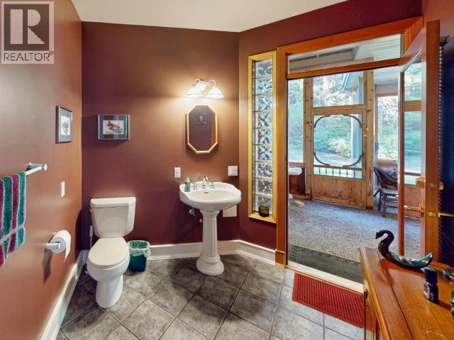 7734 MC AULAY ROAD, Powell River