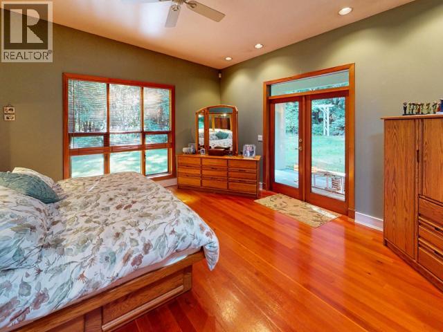 7734 MC AULAY ROAD, Powell River