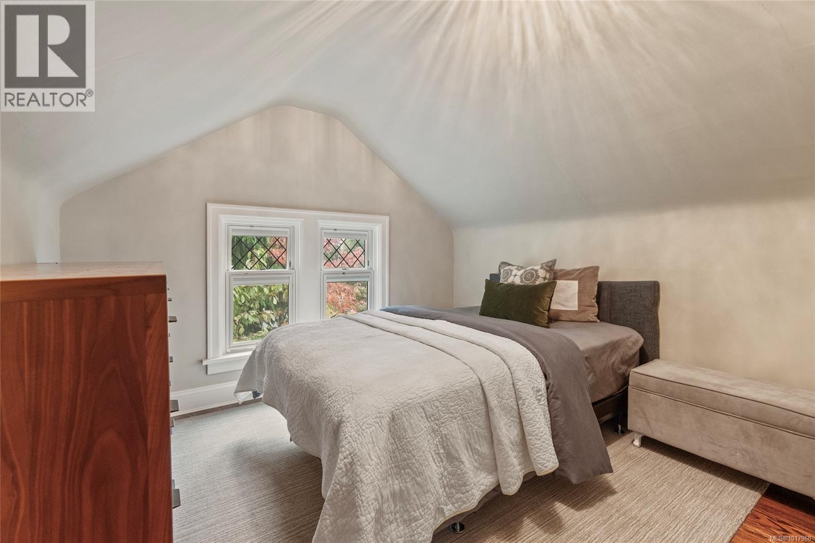 1690 Ash Rd, Saanich