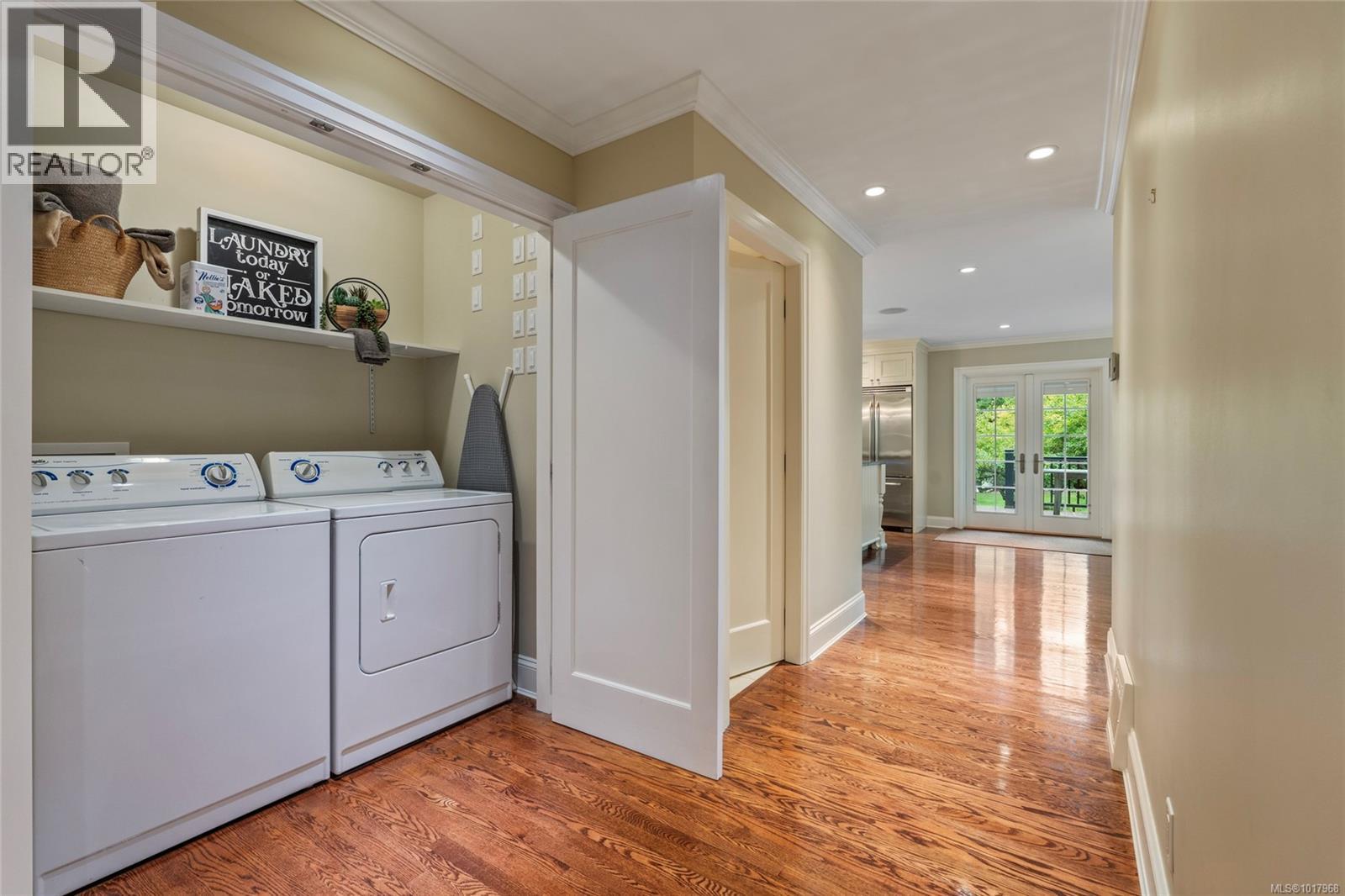 1690 Ash Rd, Saanich