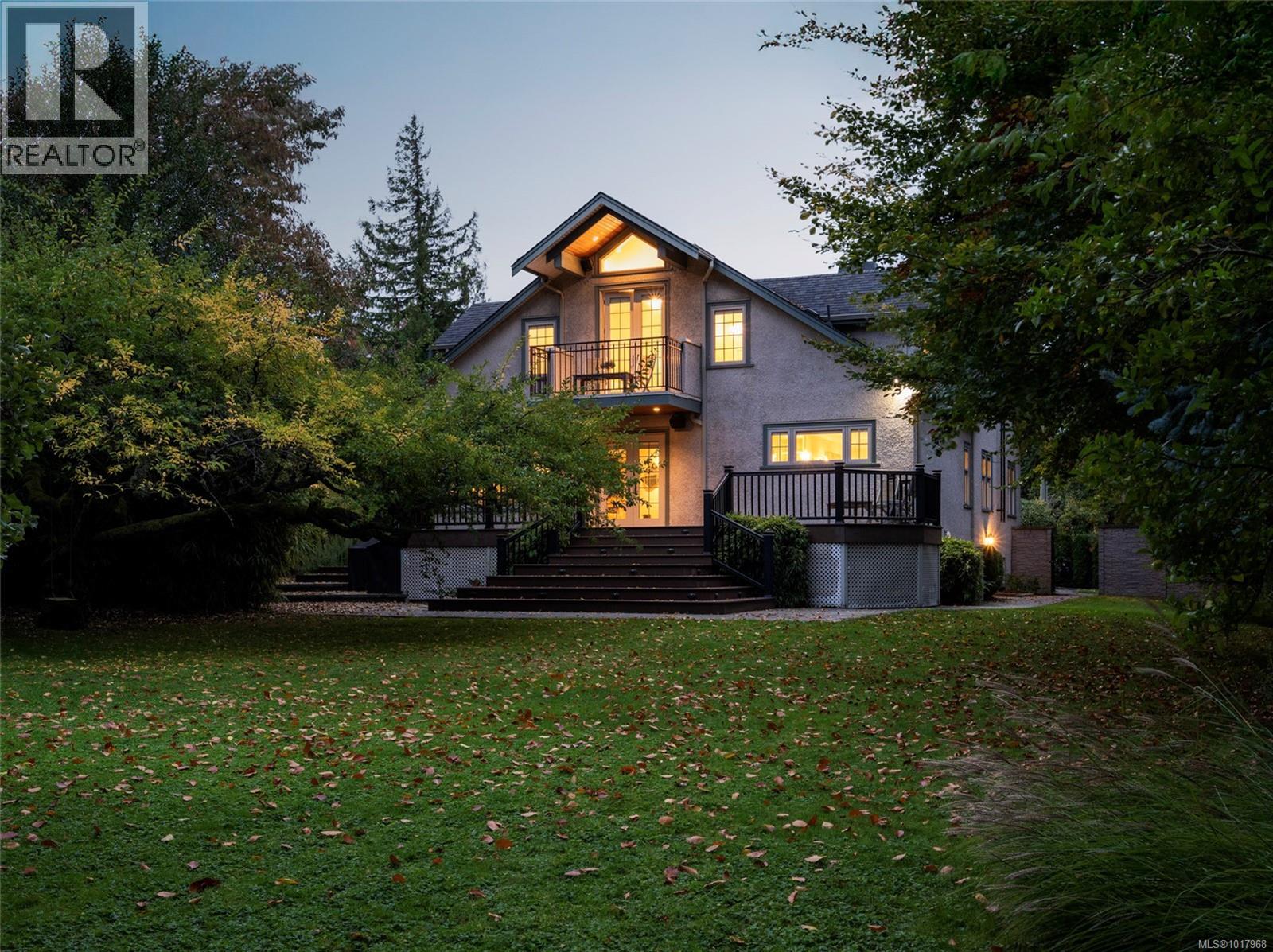 1690 Ash Rd, Saanich