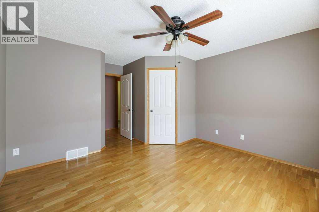 405 Jenkins Drive, Red Deer