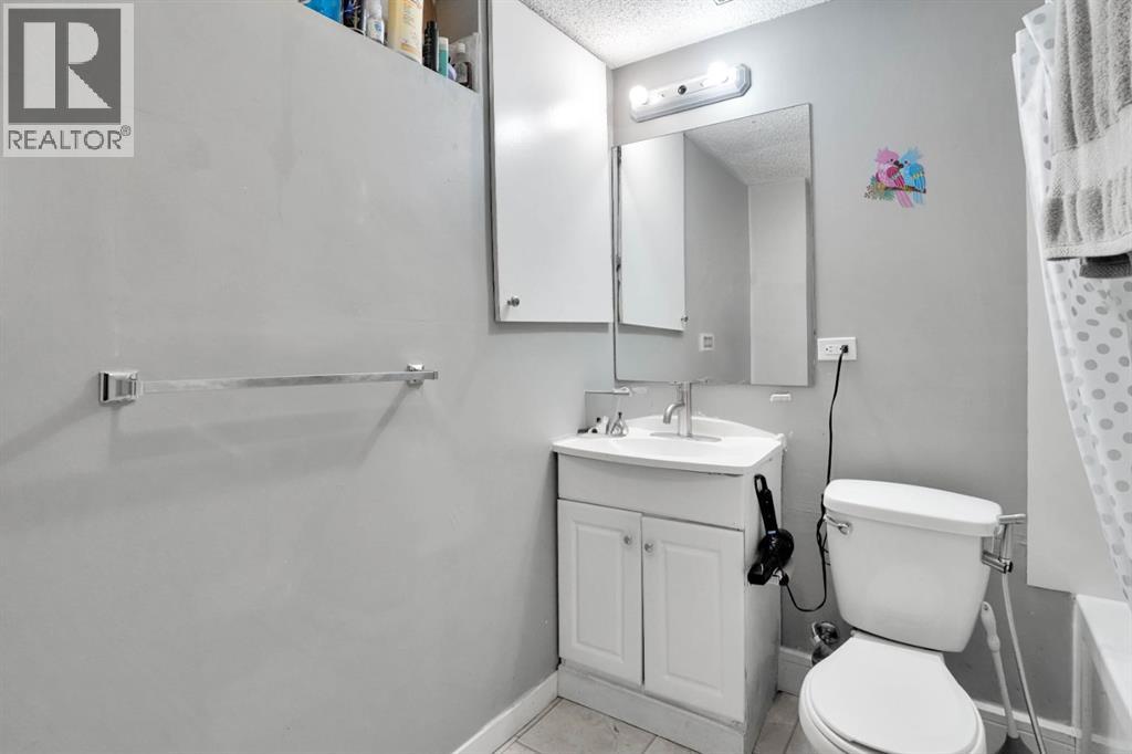 Single Family House for Sale in  Tararidge Close NE Taradale Calgary 