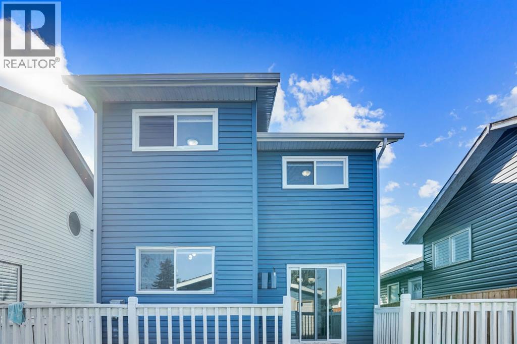 Single Family House for Sale in  Tararidge Close NE Taradale Calgary 