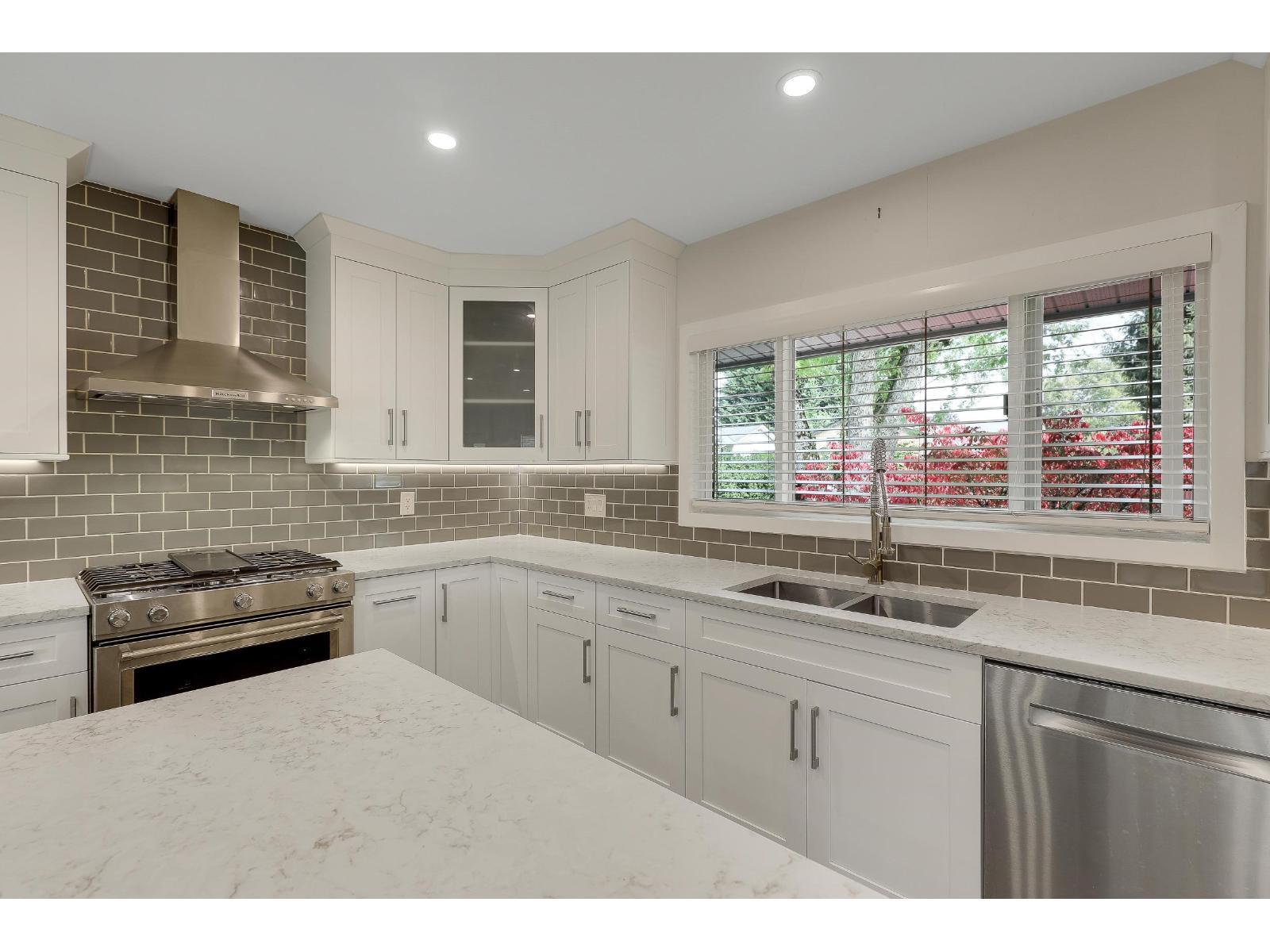 9671 153A STREET, Surrey