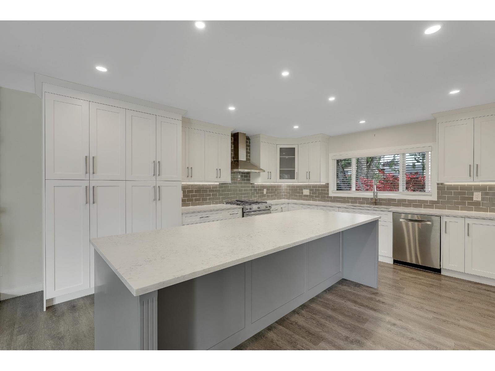 9671 153A STREET, Surrey