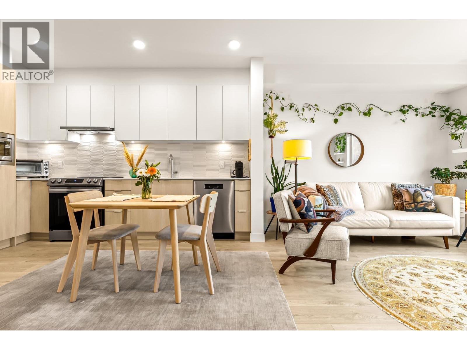 #328-2499 RABBIT Drive, Tsawwassen