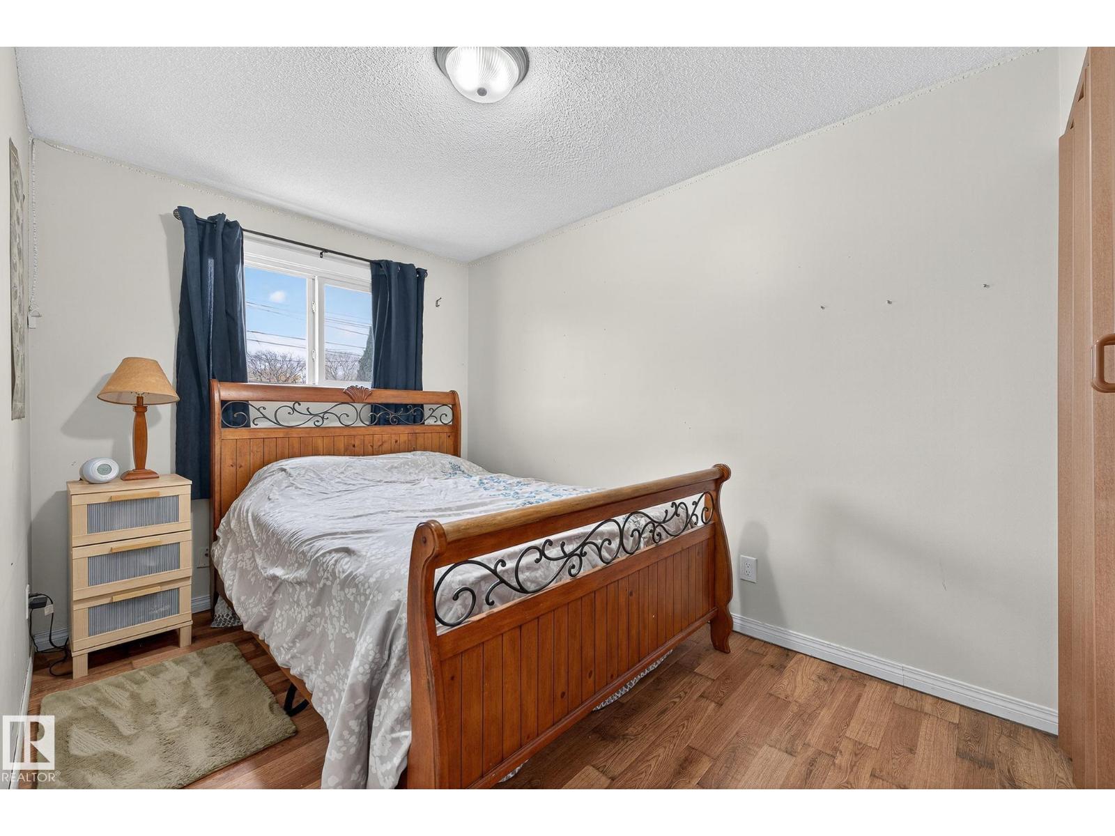 Single Family House Bungalow for Sale in   ST NW Edmonton 