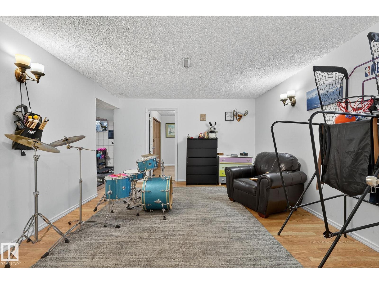 Single Family House Bungalow for Sale in   ST NW Edmonton 