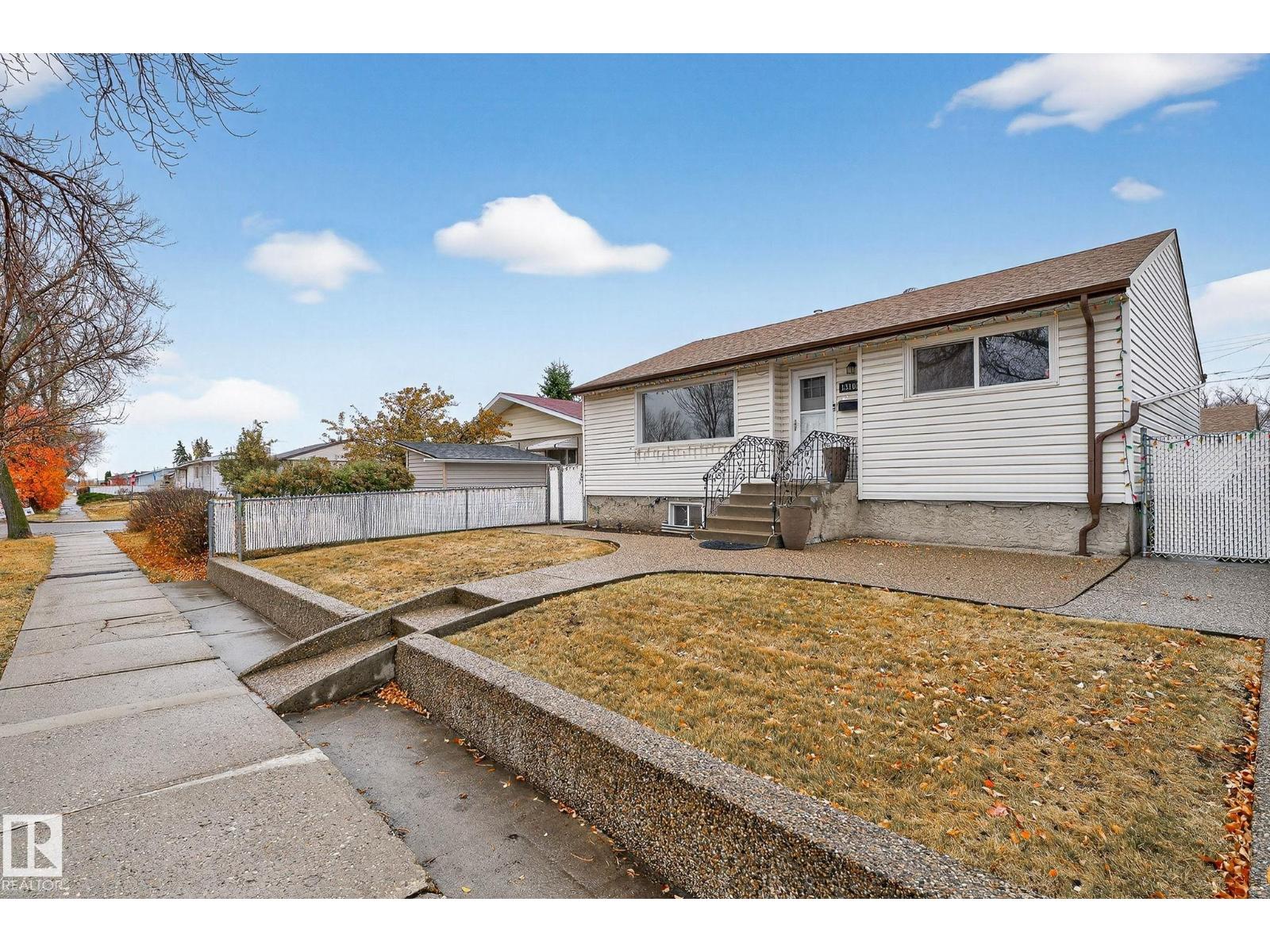 Single Family House Bungalow for Sale in   ST NW Edmonton 