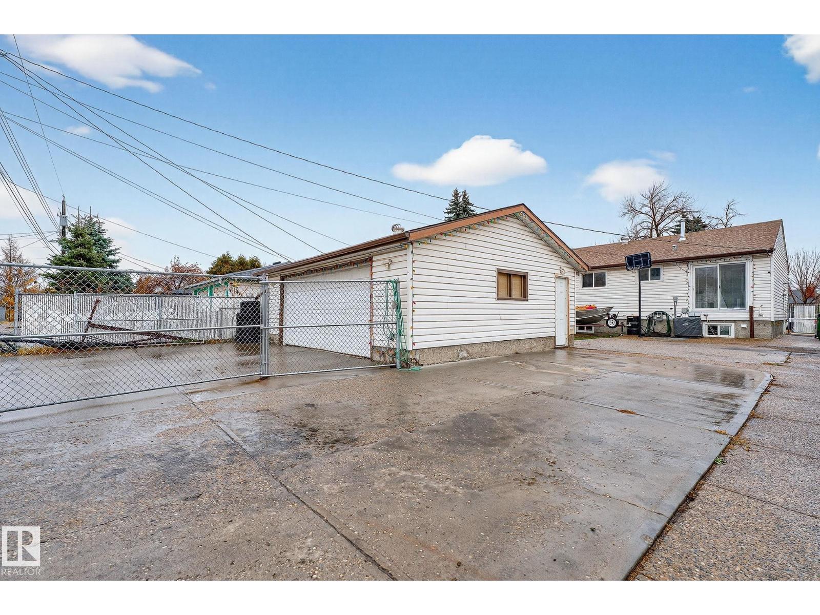 Single Family House Bungalow for Sale in   ST NW Edmonton 