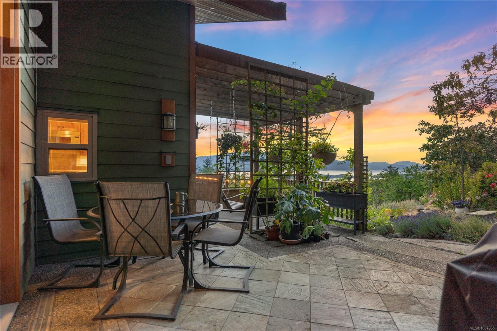 248 Suneagle Dr, Salt Spring