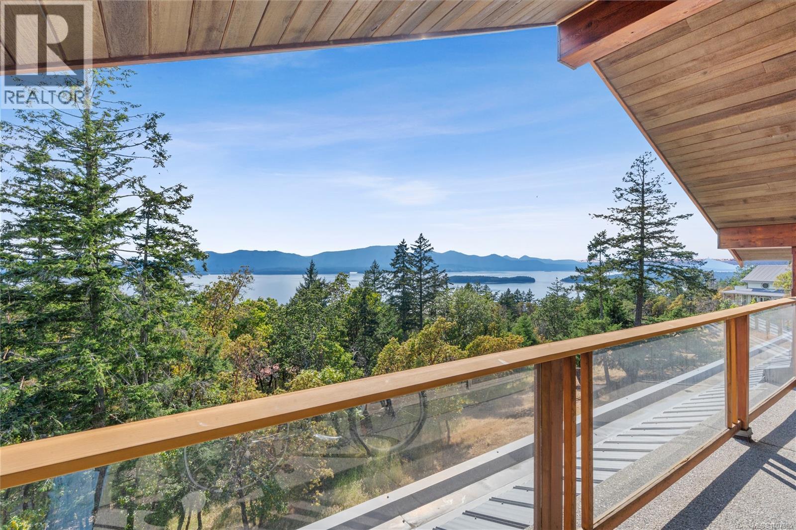 248 Suneagle Dr, Salt Spring